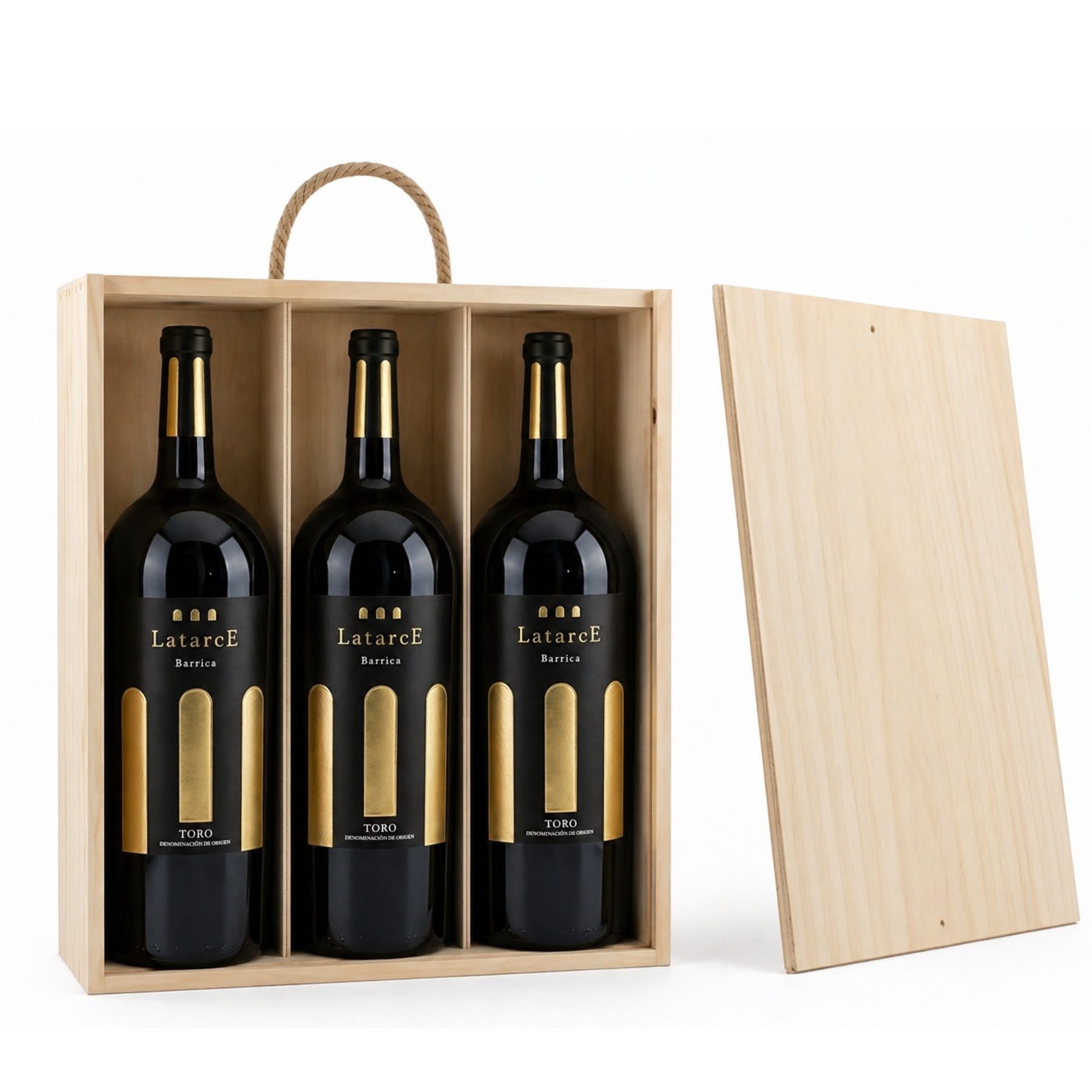 Estuche de madera con 3 botellas de Latarce Tinto Barrica